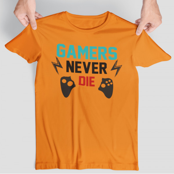 Tričko "Gamers never die"