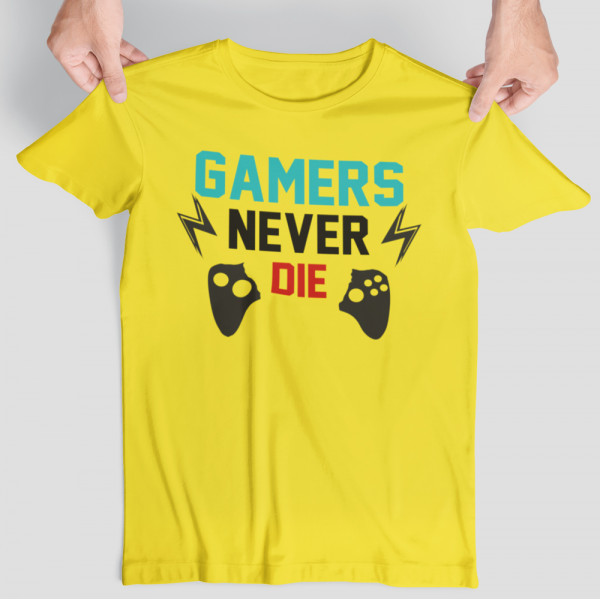 Tričko "Gamers never die"