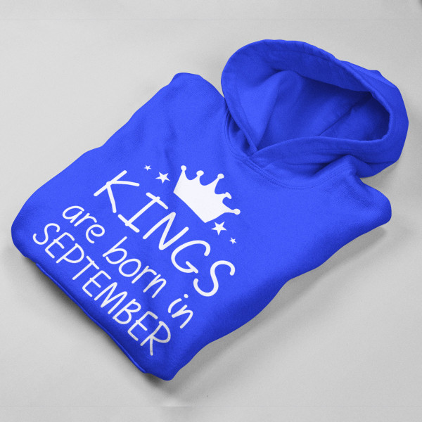 Mikina "Kings are born" s měsícem podle Vašeho výběru Mikina "Kings are born" s měsícem podle Vašeho výběru
