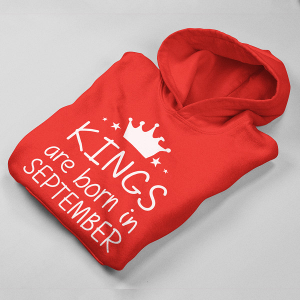 Mikina "Kings are born" s měsícem podle Vašeho výběru Mikina "Kings are born" s měsícem podle Vašeho výběru