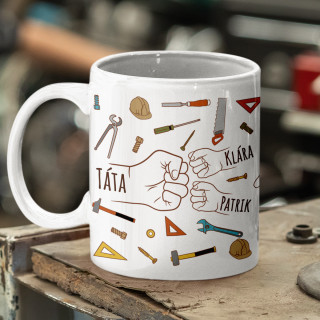 Hrnek "Tátovi malí pomocníci" s vlastními jmény dětí