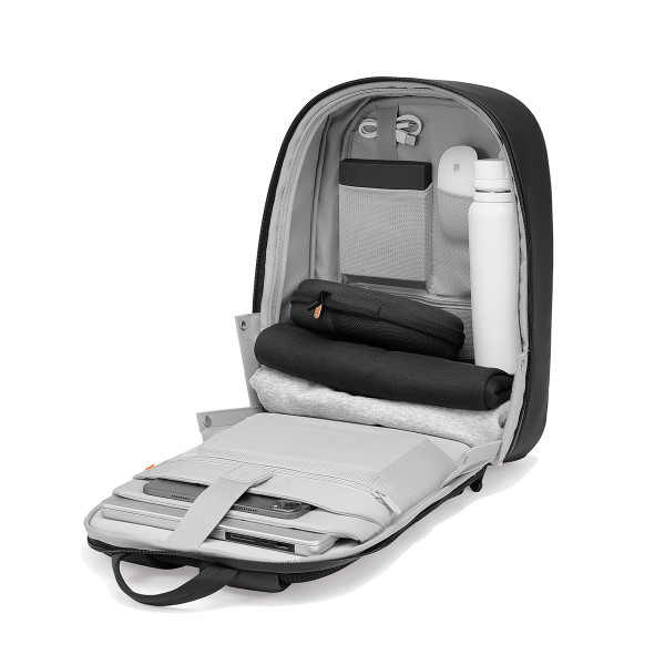 Batoh s ochranou proti krádeži "Bobby Edge"