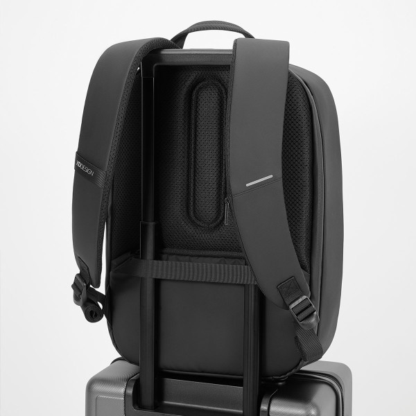 Batoh s ochranou proti krádeži "Bobby Edge"